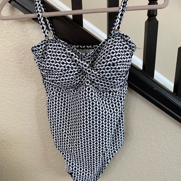 Alisha Levine one piece swimsuit - Picture 2 of 4